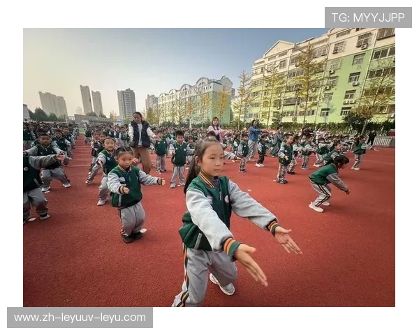 树训练新风育体操新人国家体操队运动员委员会在行动 树训练新风育体操新人国家体操队运动员委员会在行动